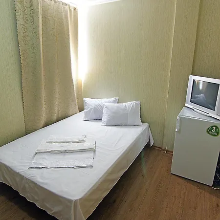 Tokyo Star Economy Hotel *